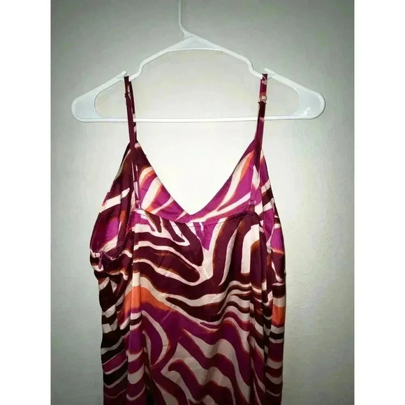 NWOT Pretty Little Thing Womens Satin Printed Maxi Dress - Picture 5 of 7